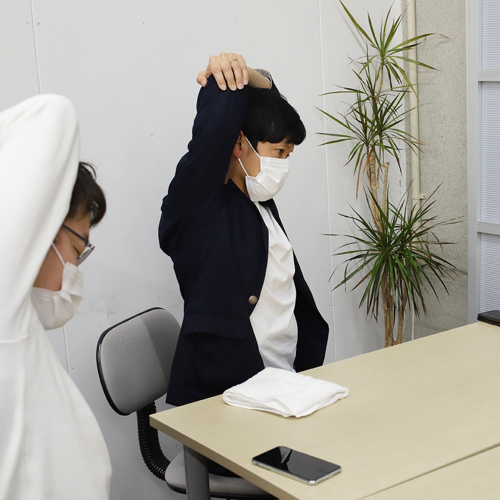 部活動 椅子ヨガ